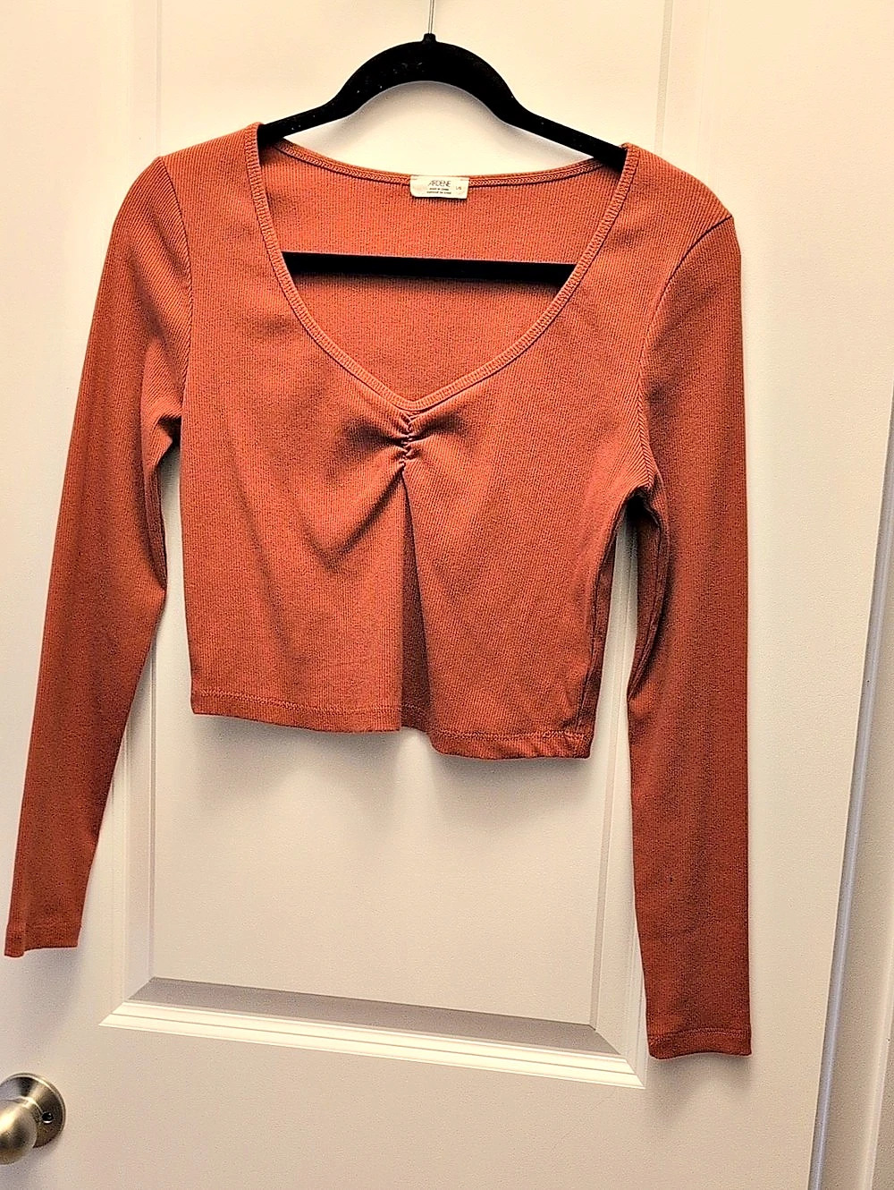 ARDENE Long Sleeve Ruched Crop Top in Brown Size Large Like New